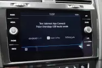 Volkswagen Golf 96kW thumbnail