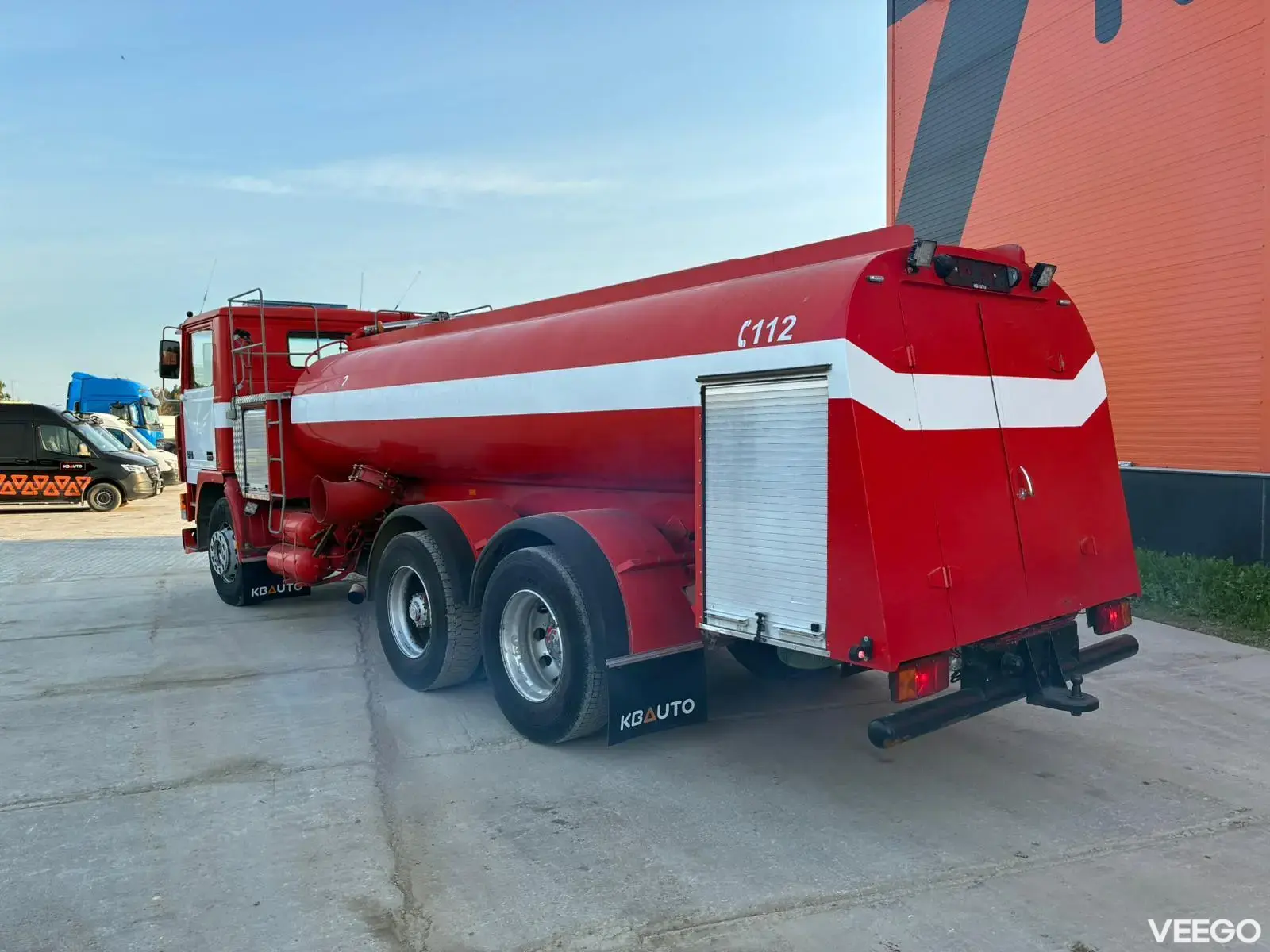 Volvo F10 Ruberg / 2700 l/min / tanks 9000 I + 1000 l  184kW