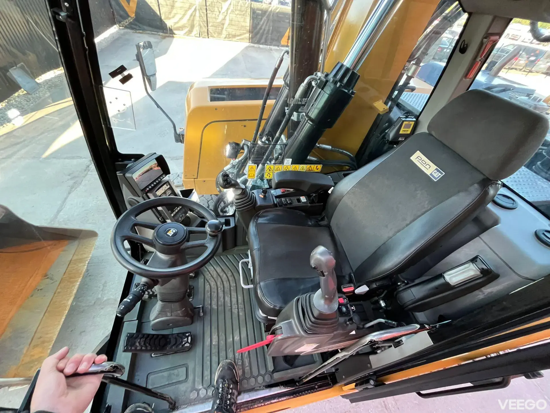 Caterpillar M 318 F ROTOTILT / CENTRAL LUBRICATION / AC 129kW