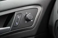 Volkswagen Golf 96kW thumbnail