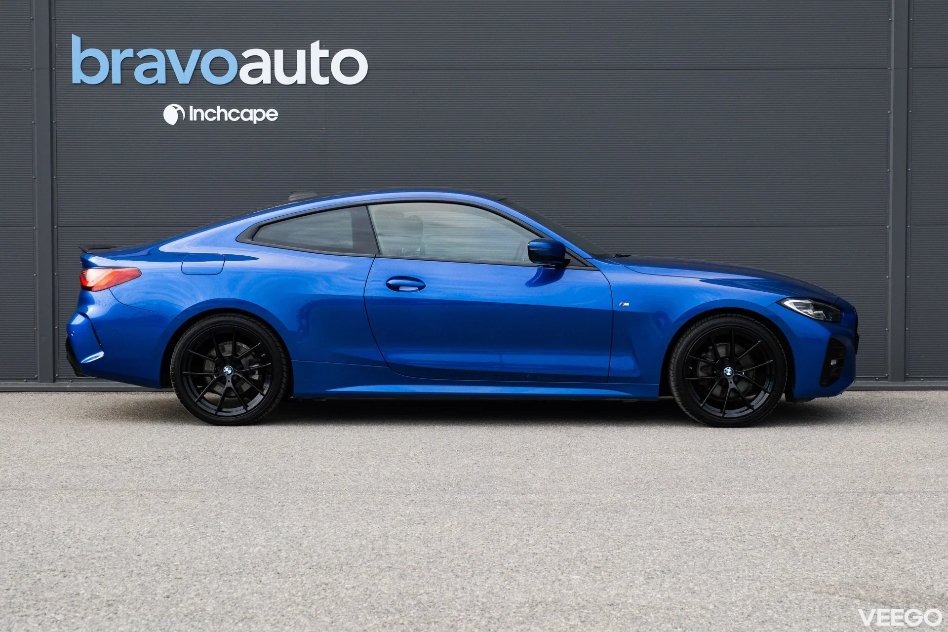 BMW 420 i xDrive Coupe M-Sportpakett 2 135kW