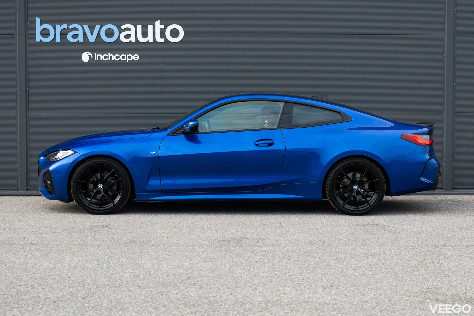 BMW 420 i xDrive Coupe M-Sportpakett 2 135kW