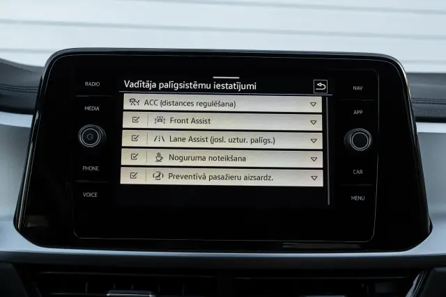Image of Volkswagen T-Roc 110kW