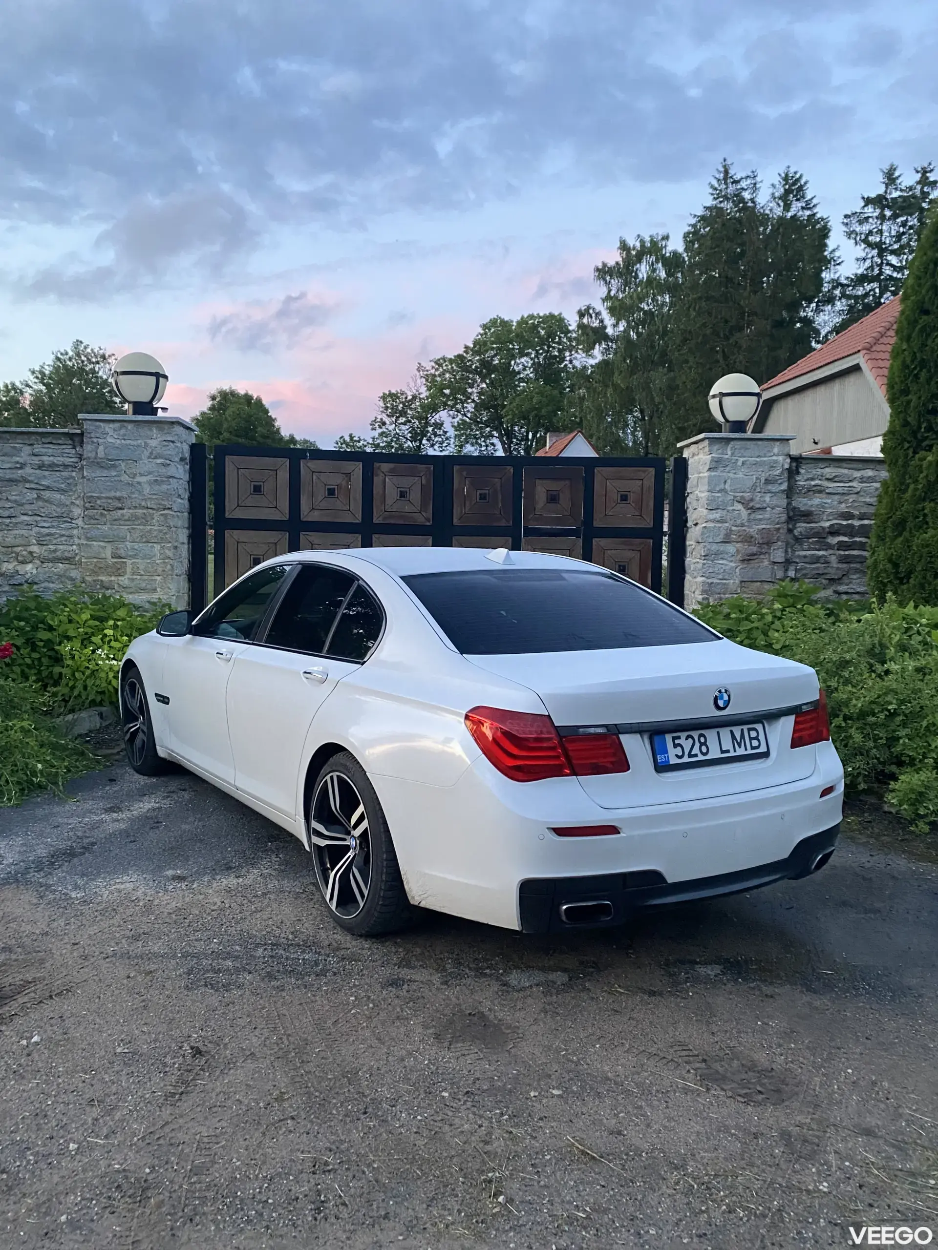BMW 740D XDRIVE F01 3.0 225kW