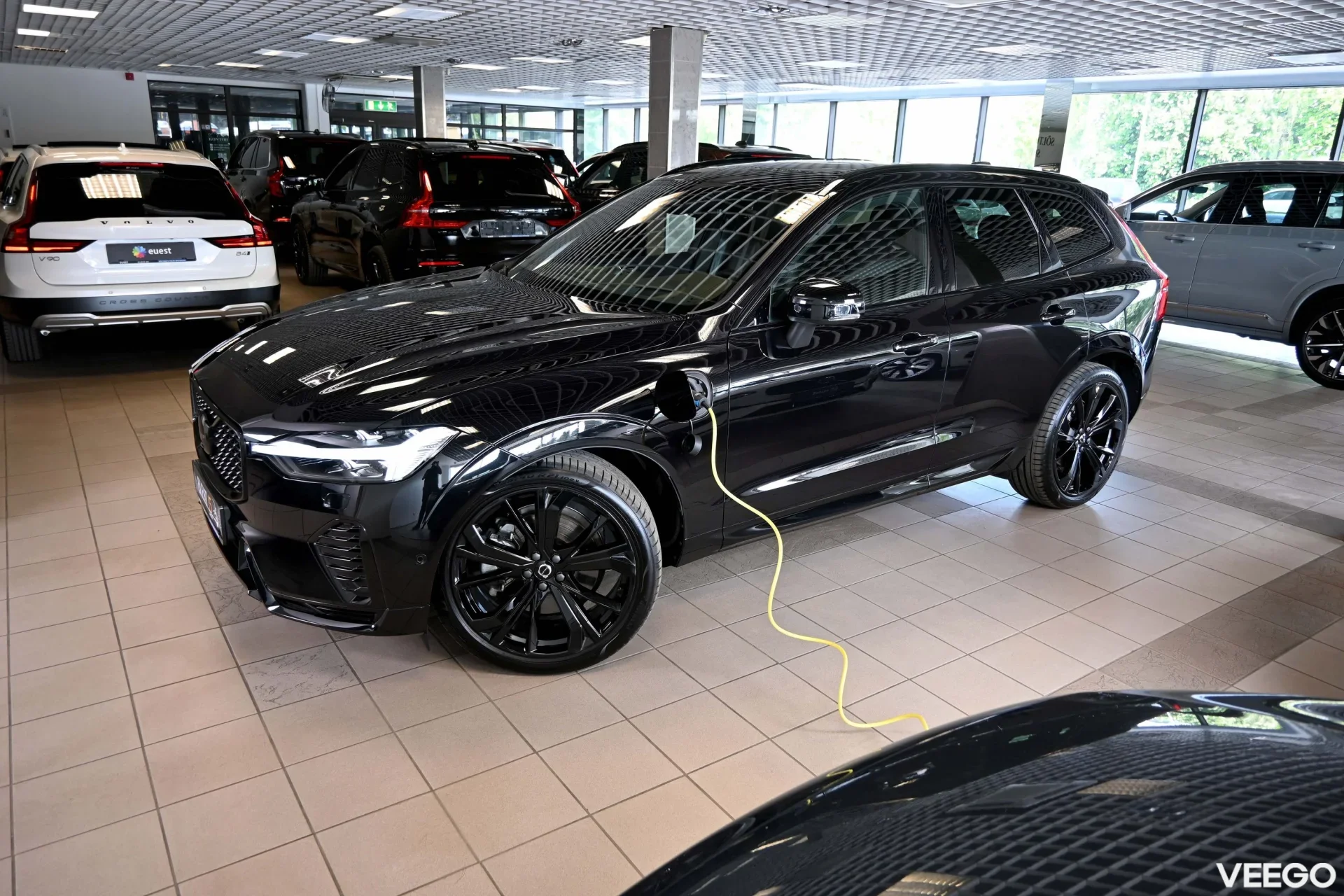 Volvo XC60 AWD 4C B&W LUXURY+ BLACK EDITION INTELLI PRO 2 293kW