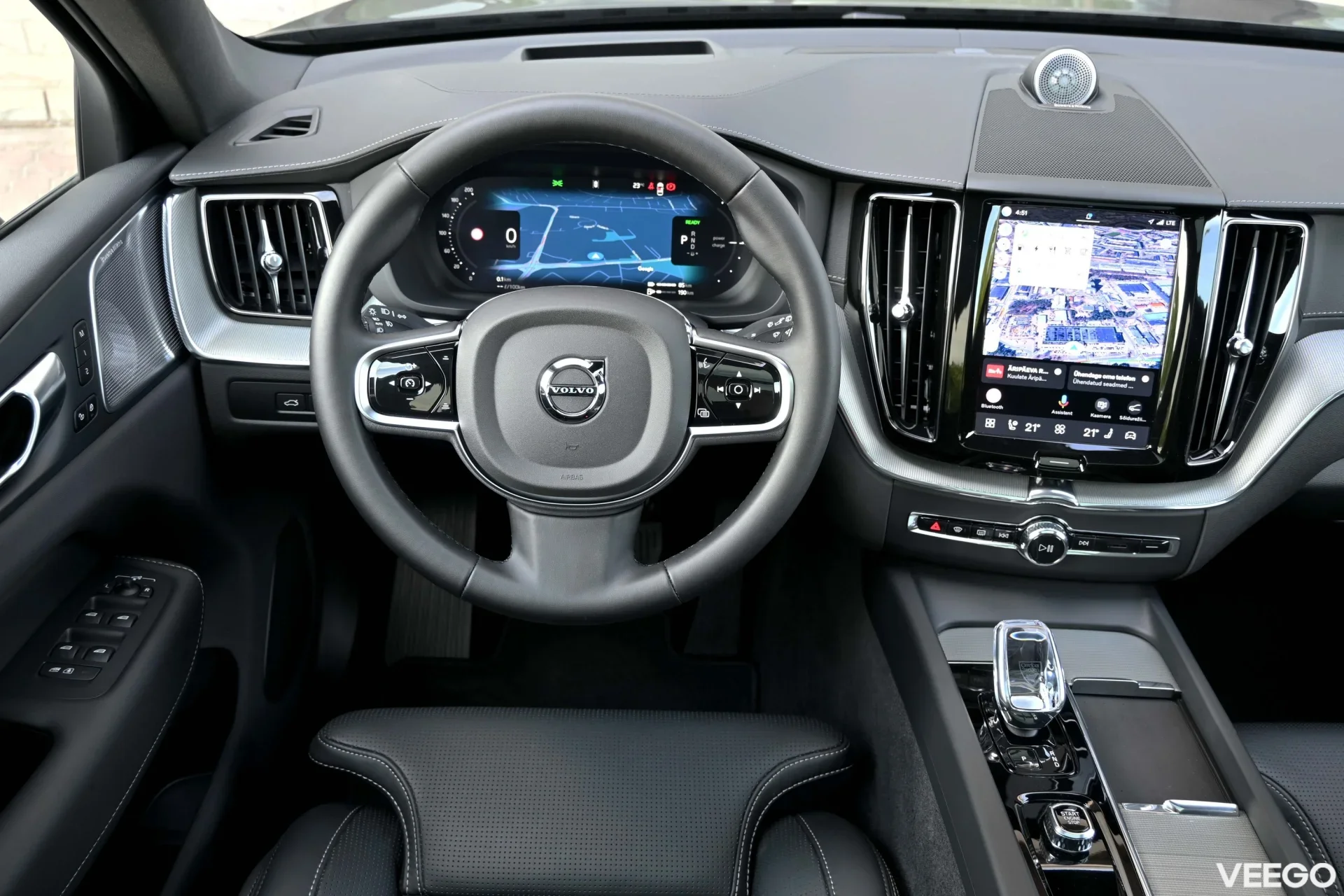 Volvo XC60 AWD 4C B&W LUXURY+ BLACK EDITION INTELLI PRO 2 293kW