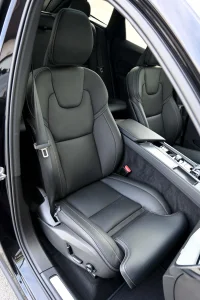 Volvo XC60 AWD 4C B&W LUXURY+ BLACK EDITION INTELLI PRO 2 293kW thumbnail