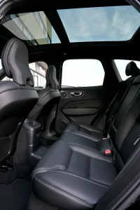 Volvo XC60 AWD 4C B&W LUXURY+ BLACK EDITION INTELLI PRO 2 293kW thumbnail