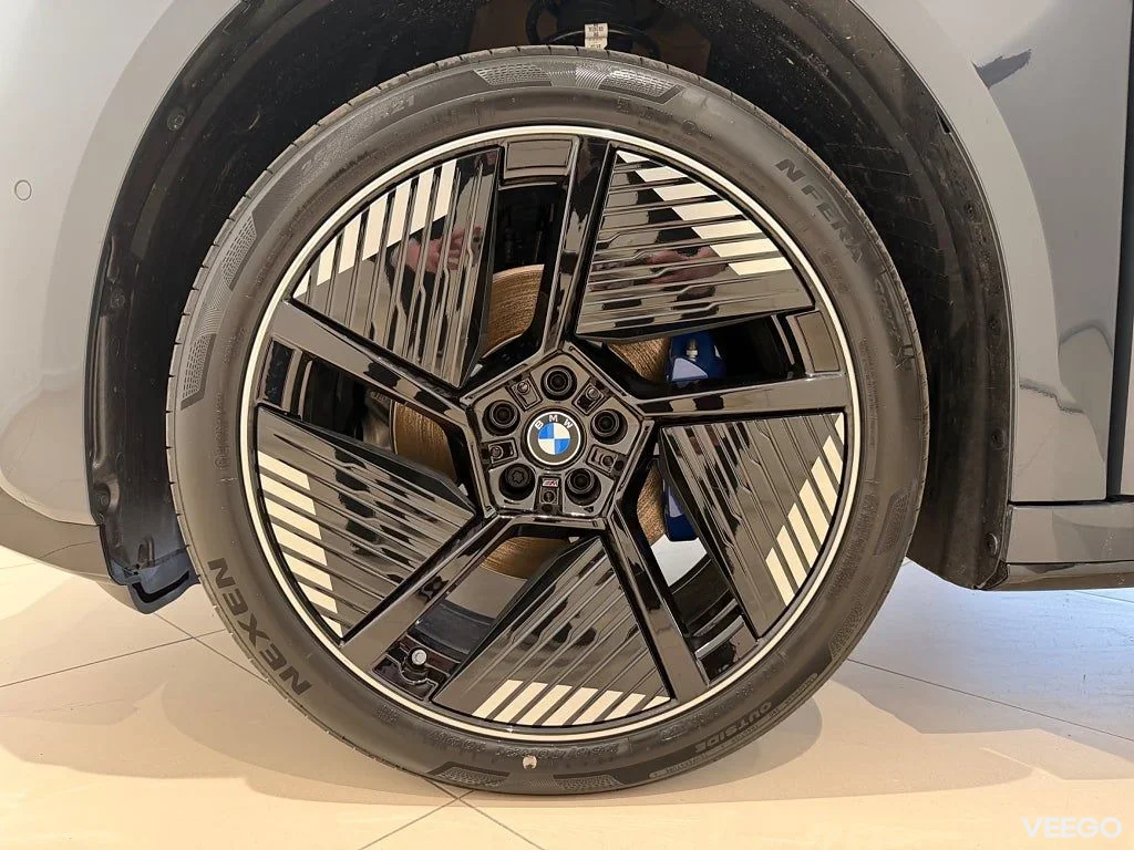 BMW iX3 xDrive 50, Super Charged Edition - Demo