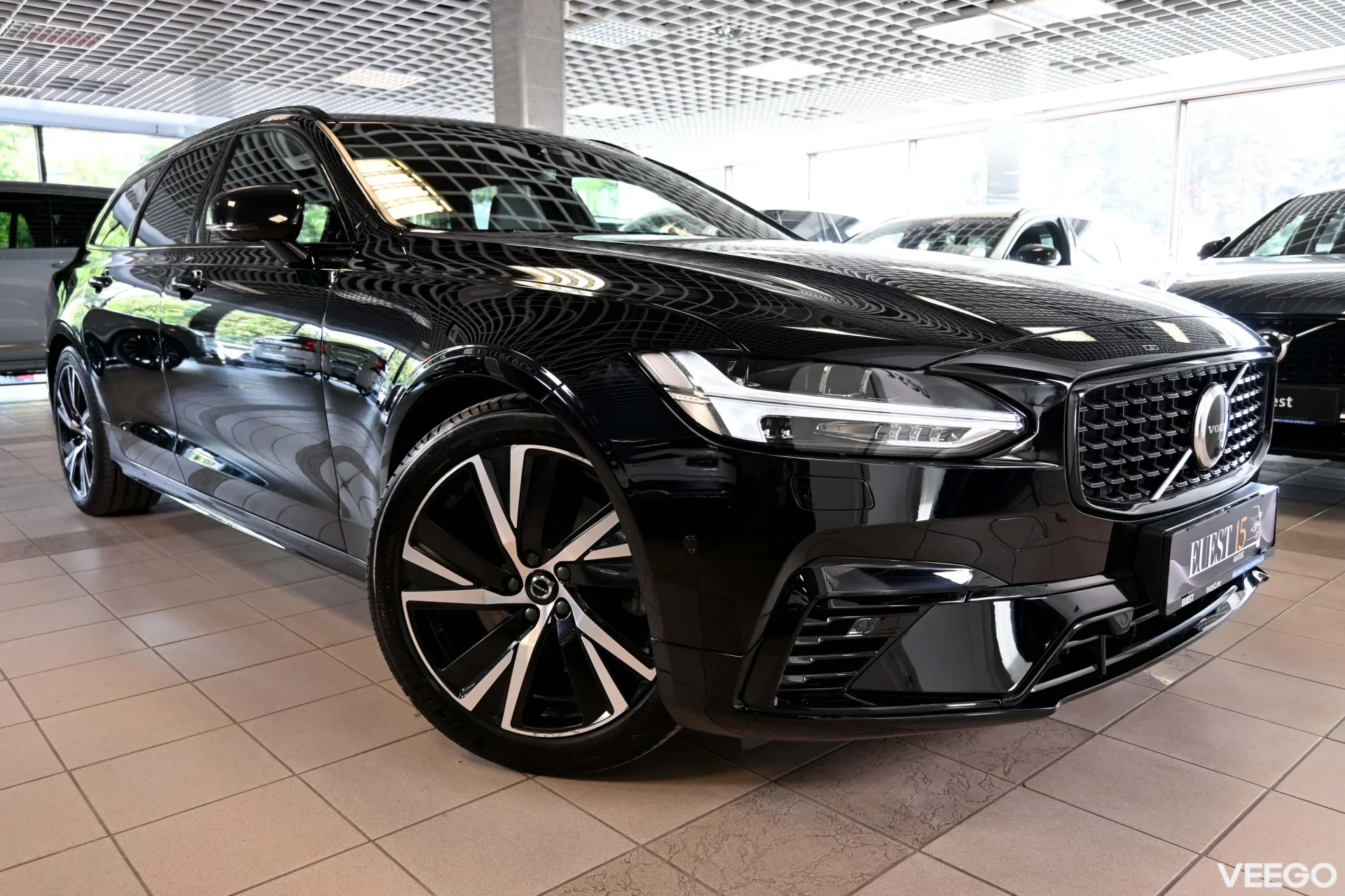 Volvo V90 AWD H&K R-DESIGN INTELLI SAFE 2 251kW