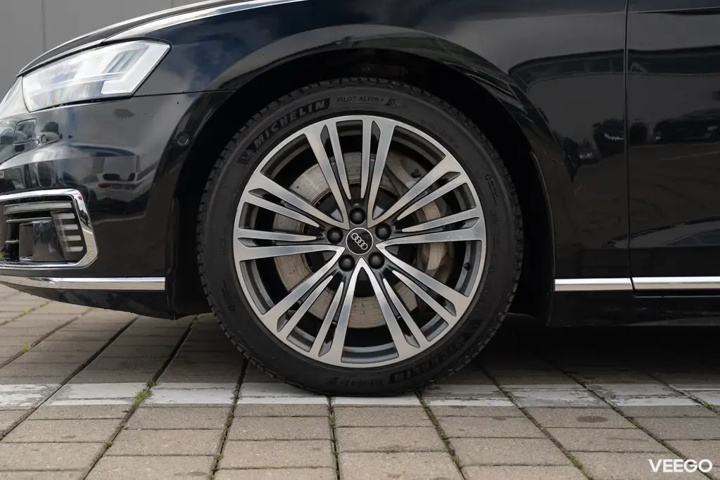 Audi A8 330kW