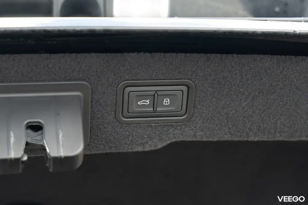 Audi A8 330kW