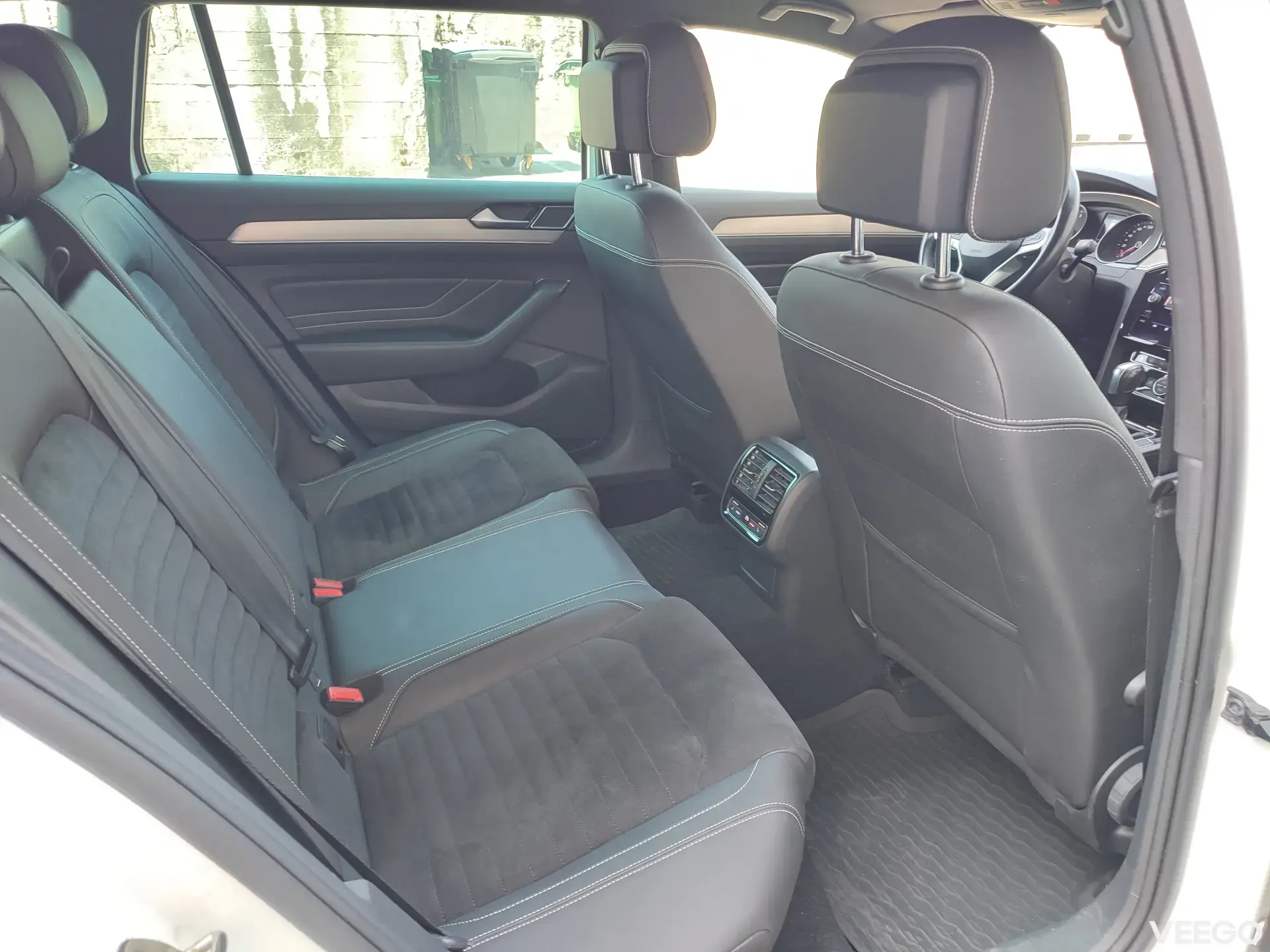 Volkswagen Passat R-Line 4Motion 140kW