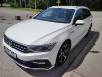Volkswagen Passat R-Line 4Motion 140kW thumbnail