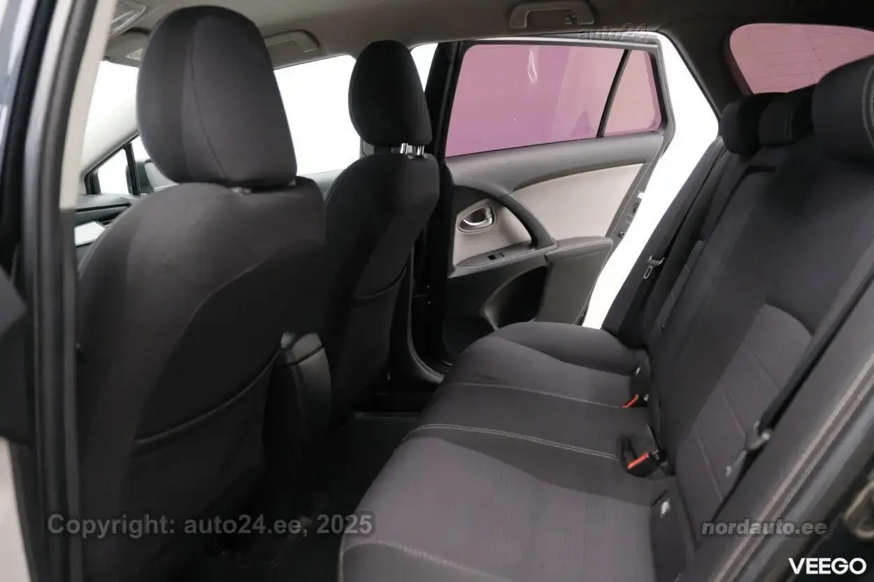 Toyota Avensis Active 1.8 108kW