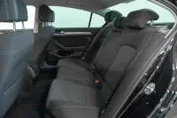 Volkswagen Passat 110kW thumbnail