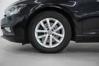 Volkswagen Passat 110kW thumbnail