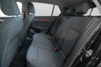 Volkswagen Golf 85kW thumbnail