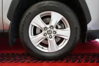 Toyota RAV4 Luxury + Comfort pakett 2 129kW thumbnail