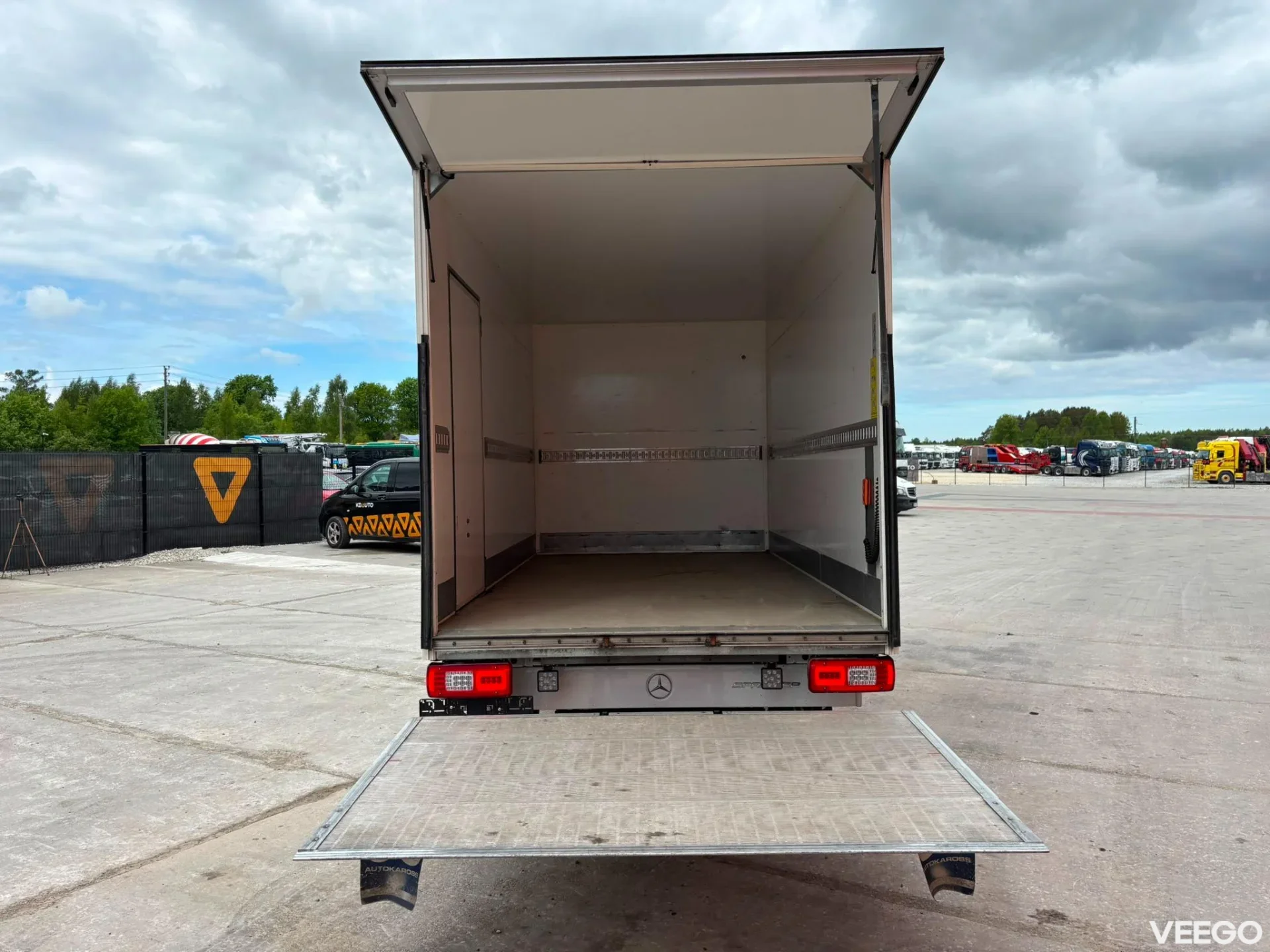 Mercedes-Benz Sprinter BOX L=4283 mm 169kW