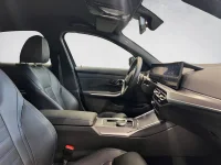 BMW 330 - 2 215kW thumbnail