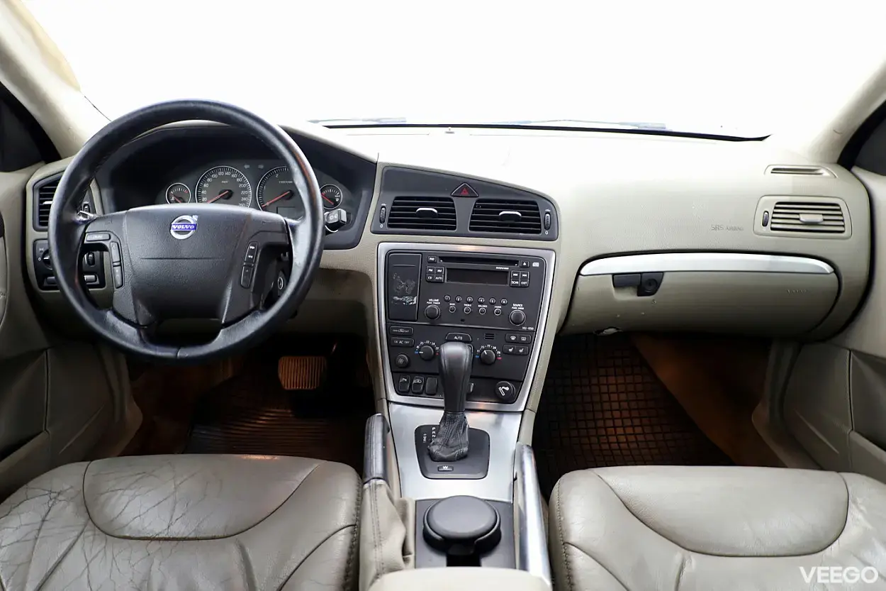 Volvo XC70 2.4 136kW