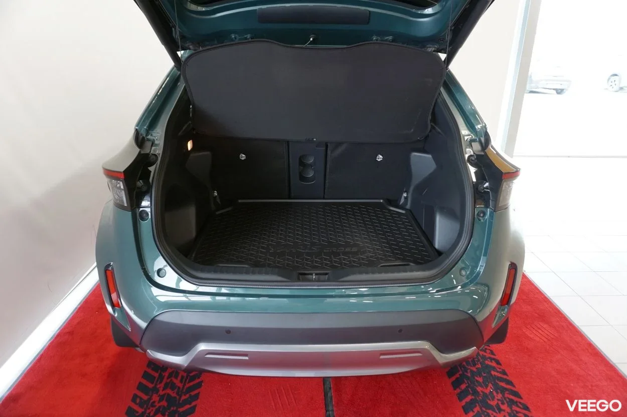 Toyota Yaris Cross Elegant + Technology pakett 1.5 68kW