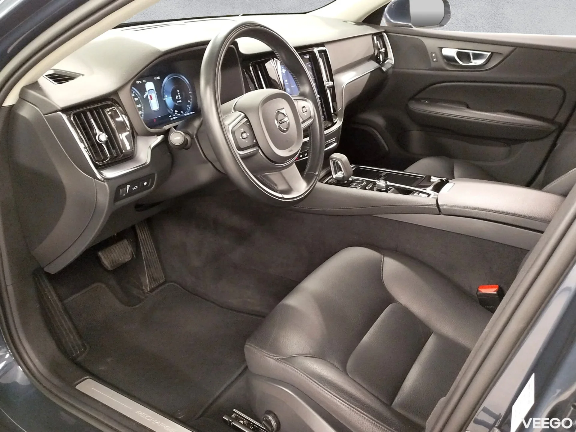 Volvo V60 T6 AWD Recharge, 186kW/253 PS 186kW