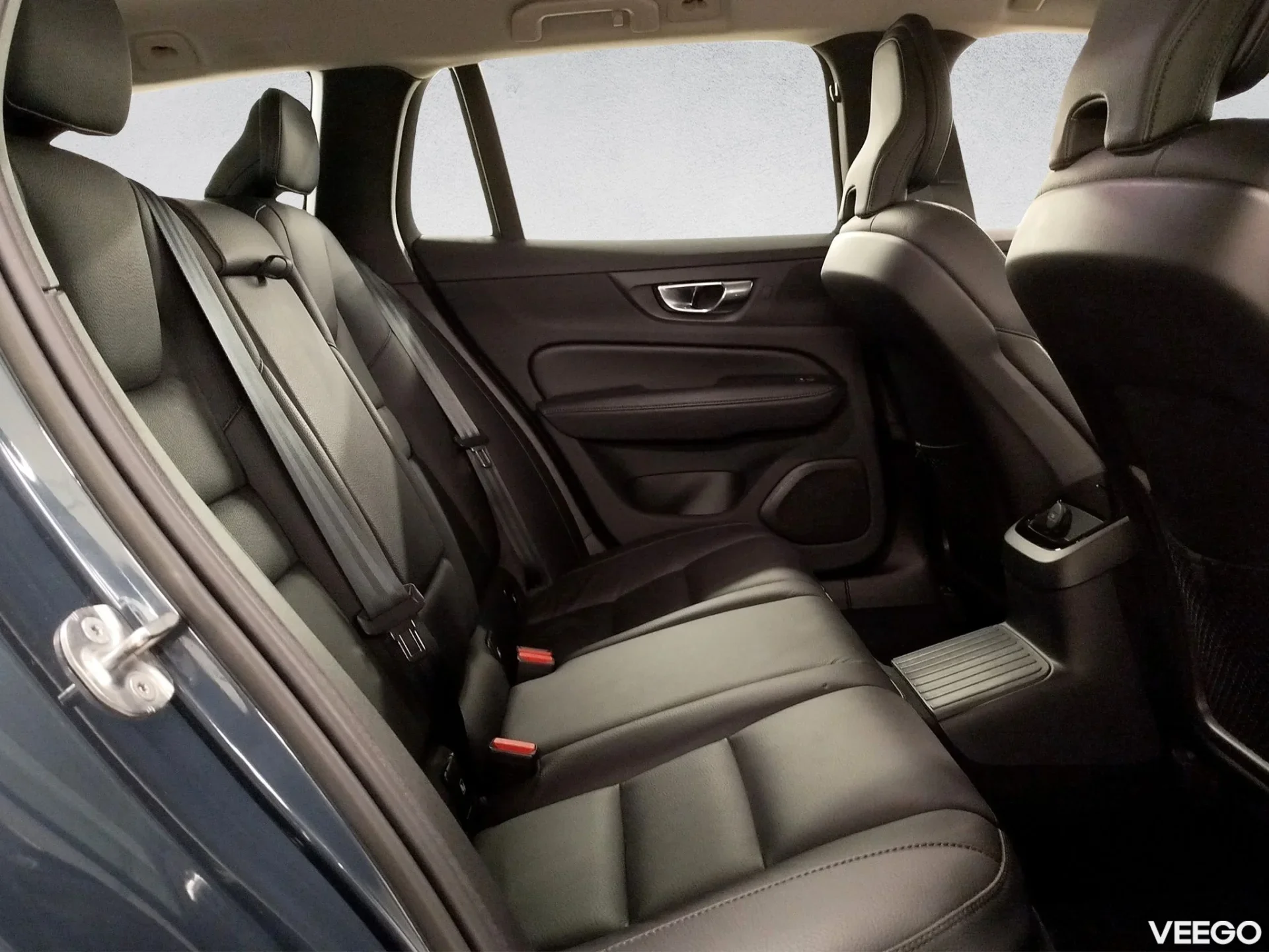 Volvo V60 T6 AWD Recharge, 186kW/253 PS 186kW