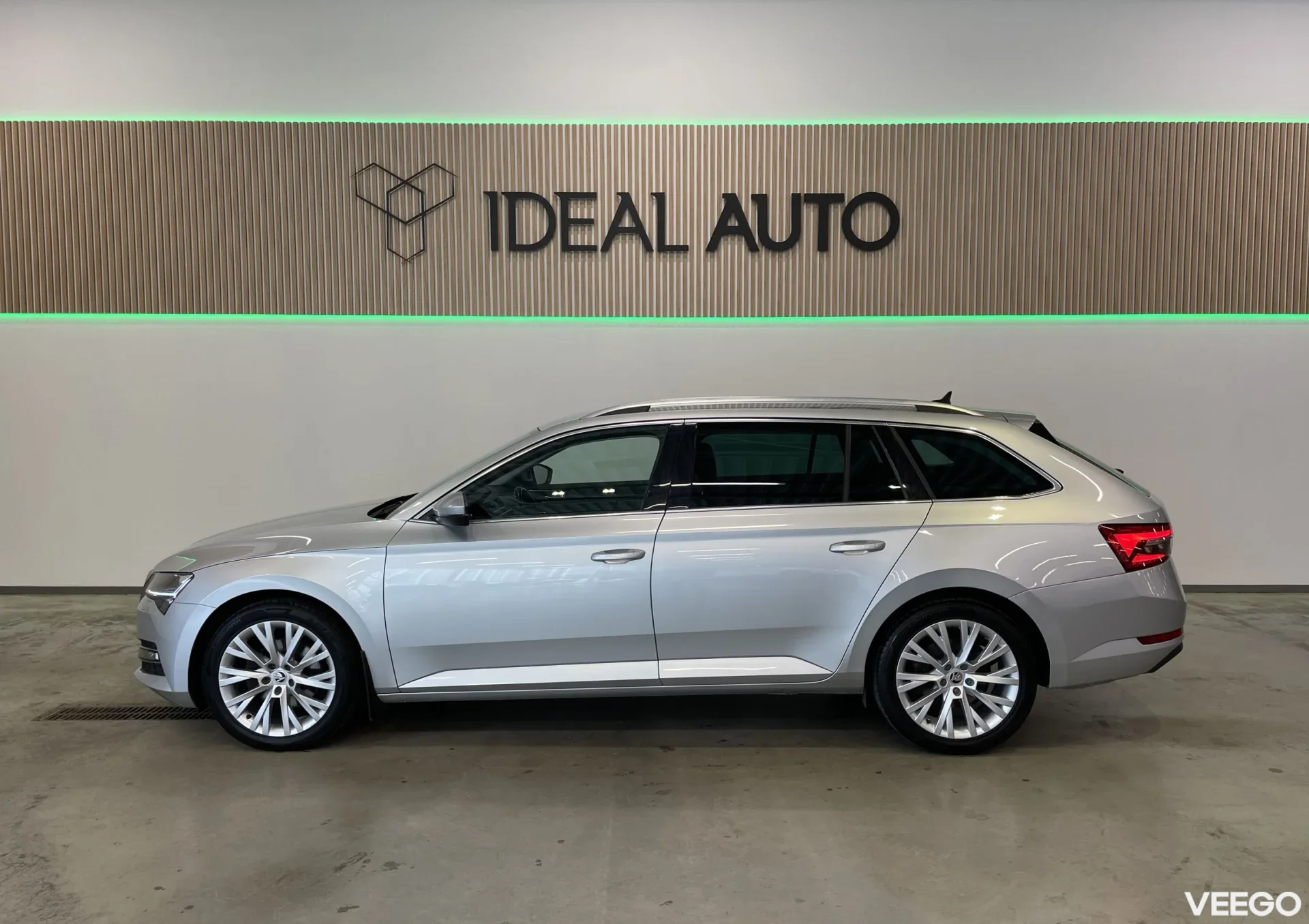 Skoda Superb Elegance 140kW
