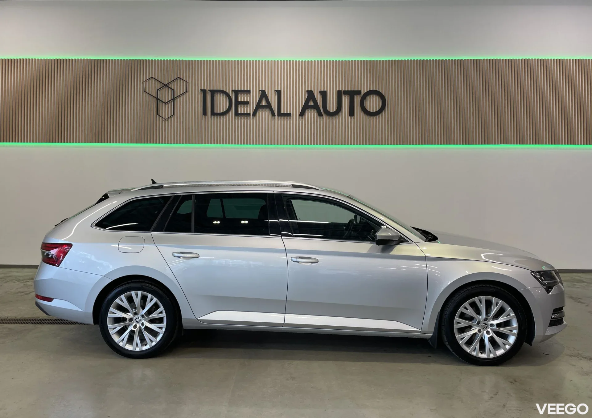 Skoda Superb Elegance 140kW