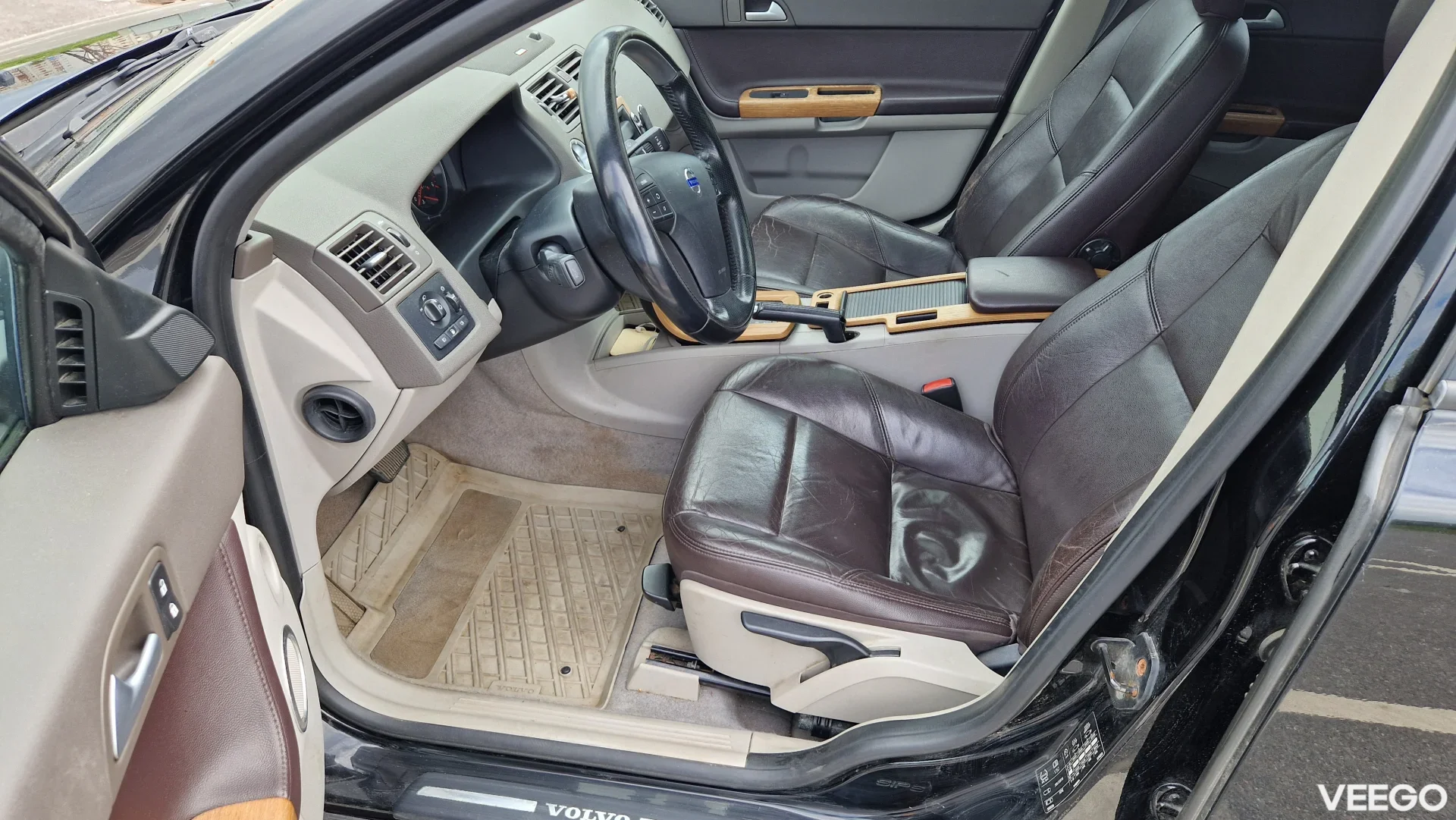 Volvo V50 D5 summum 2.4 132kW