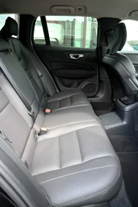 Volvo V60 AWD H&K ULTIMATE BRIGHT XENIUM INTELLI PRO 2 293kW thumbnail