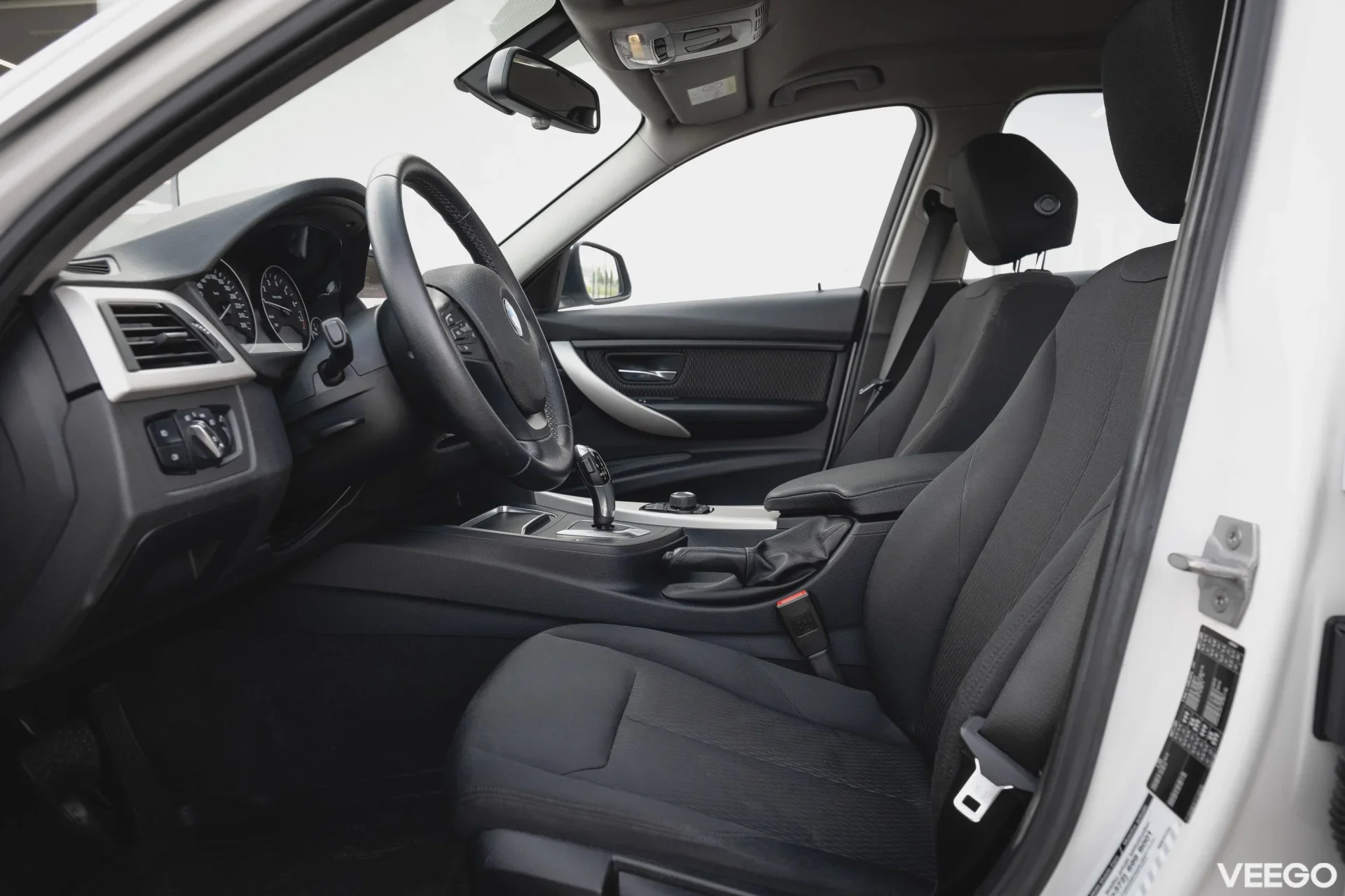 BMW 318 i LCI 1.5 100kW