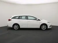 Toyota Auris 1.8 73kW thumbnail