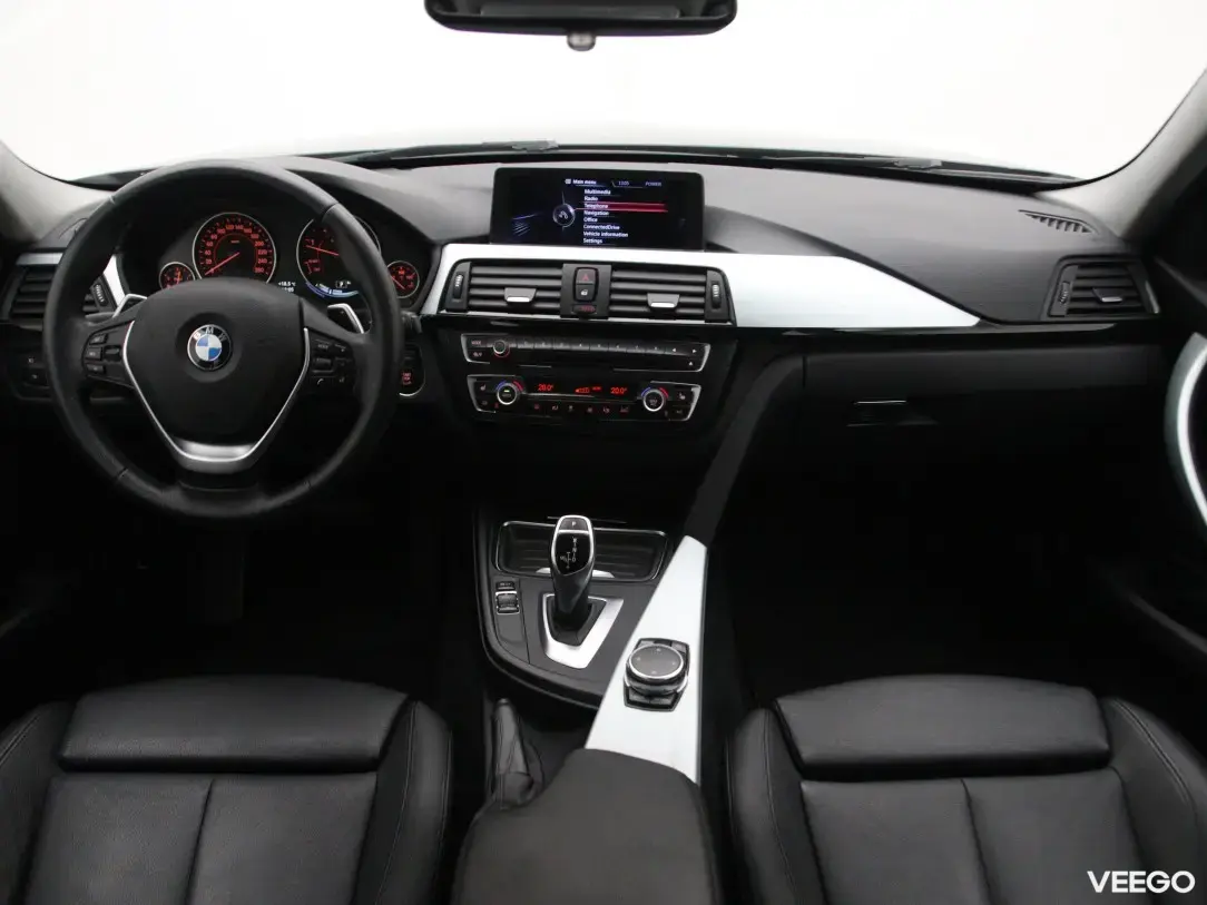 BMW 320 2 120kW