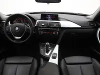 BMW 320 2 120kW thumbnail