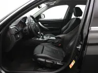 BMW 320 2 120kW thumbnail