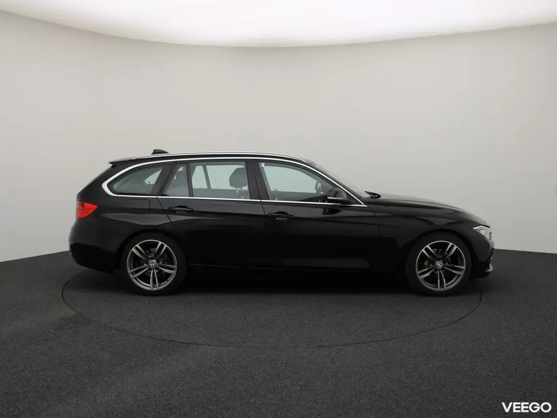 BMW 320 2 120kW