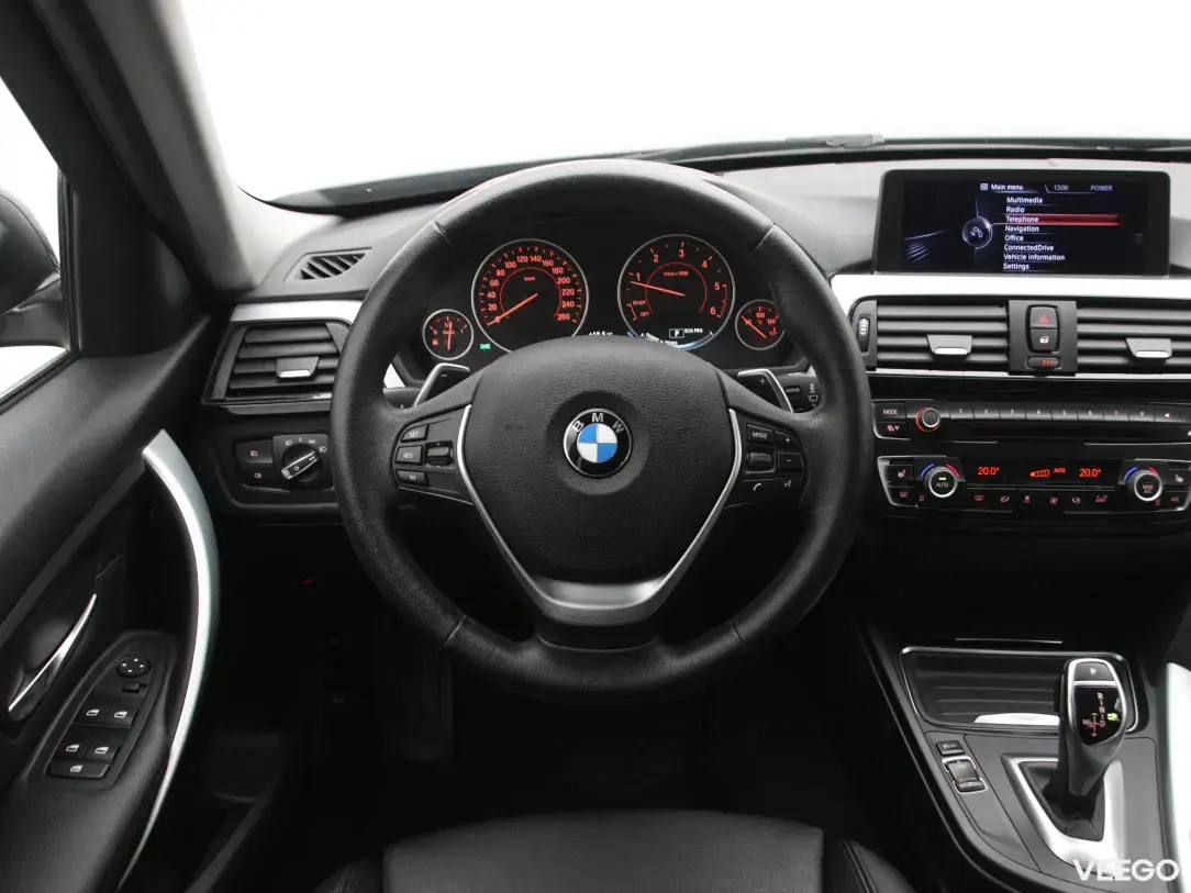 BMW 320 2 120kW