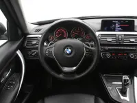 BMW 320 2 120kW thumbnail