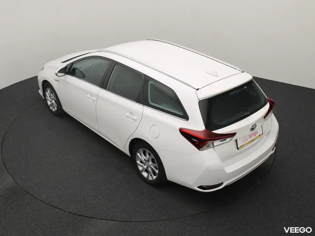 Toyota Auris 1.8 73kW