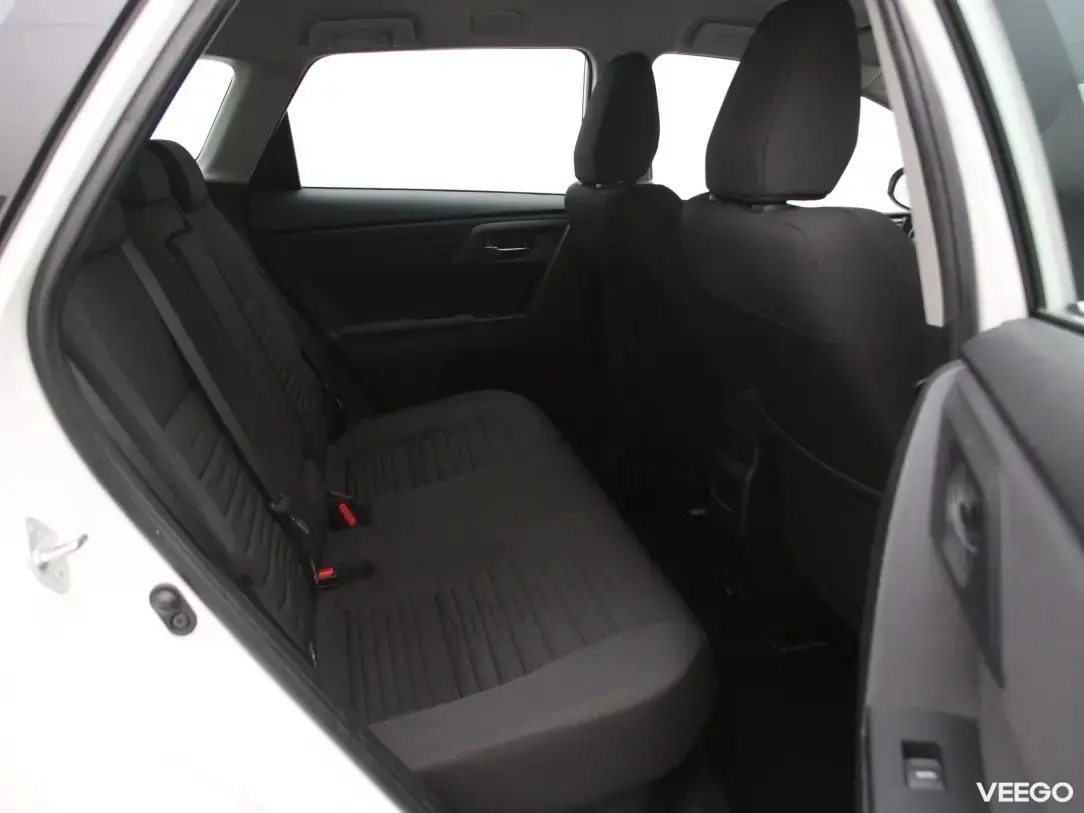 Toyota Auris 1.8 73kW