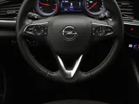 Opel Insignia 1.6 81kW thumbnail