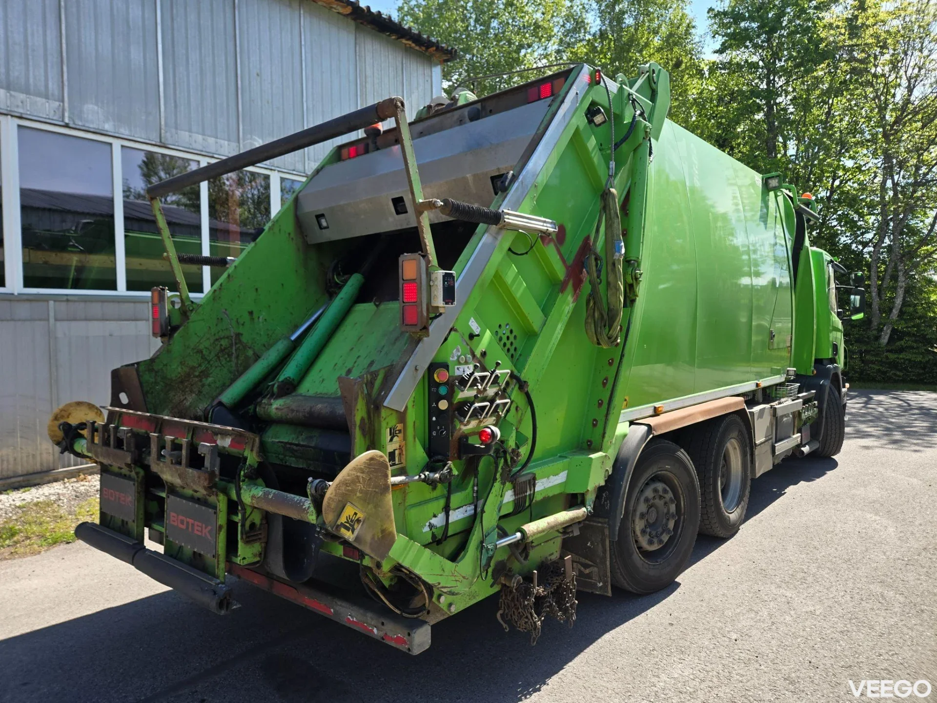 SCANIA P320 235kW