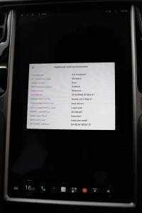 Tesla Model S 0.0 158kW thumbnail