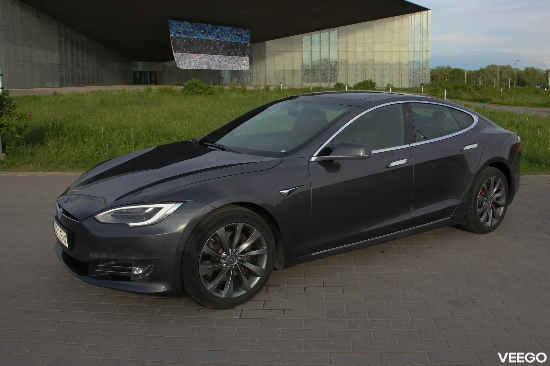 Tesla Model S 0.0 158kW