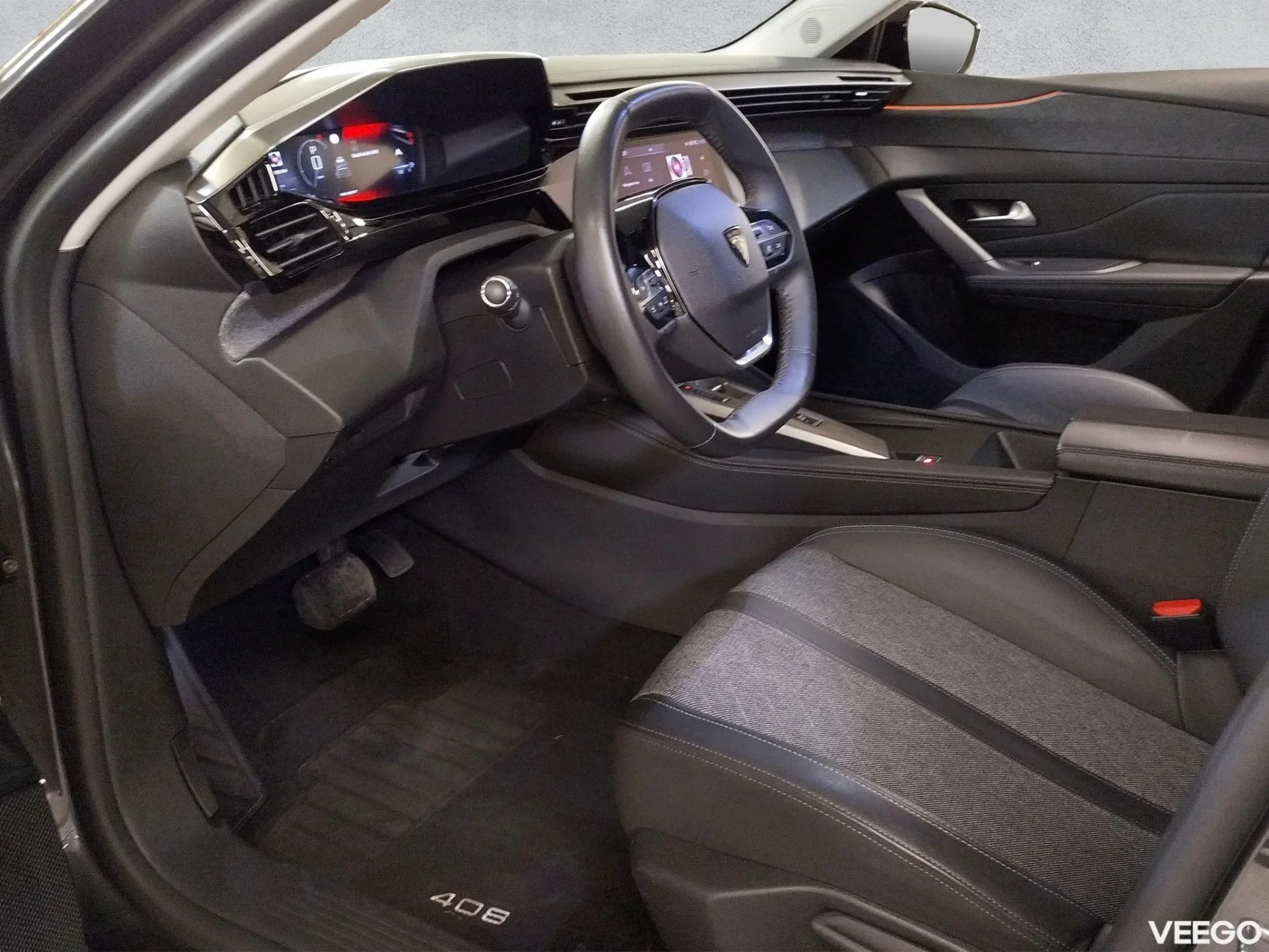 Peugeot 408 Allure PureTech 130 AT8 96kW