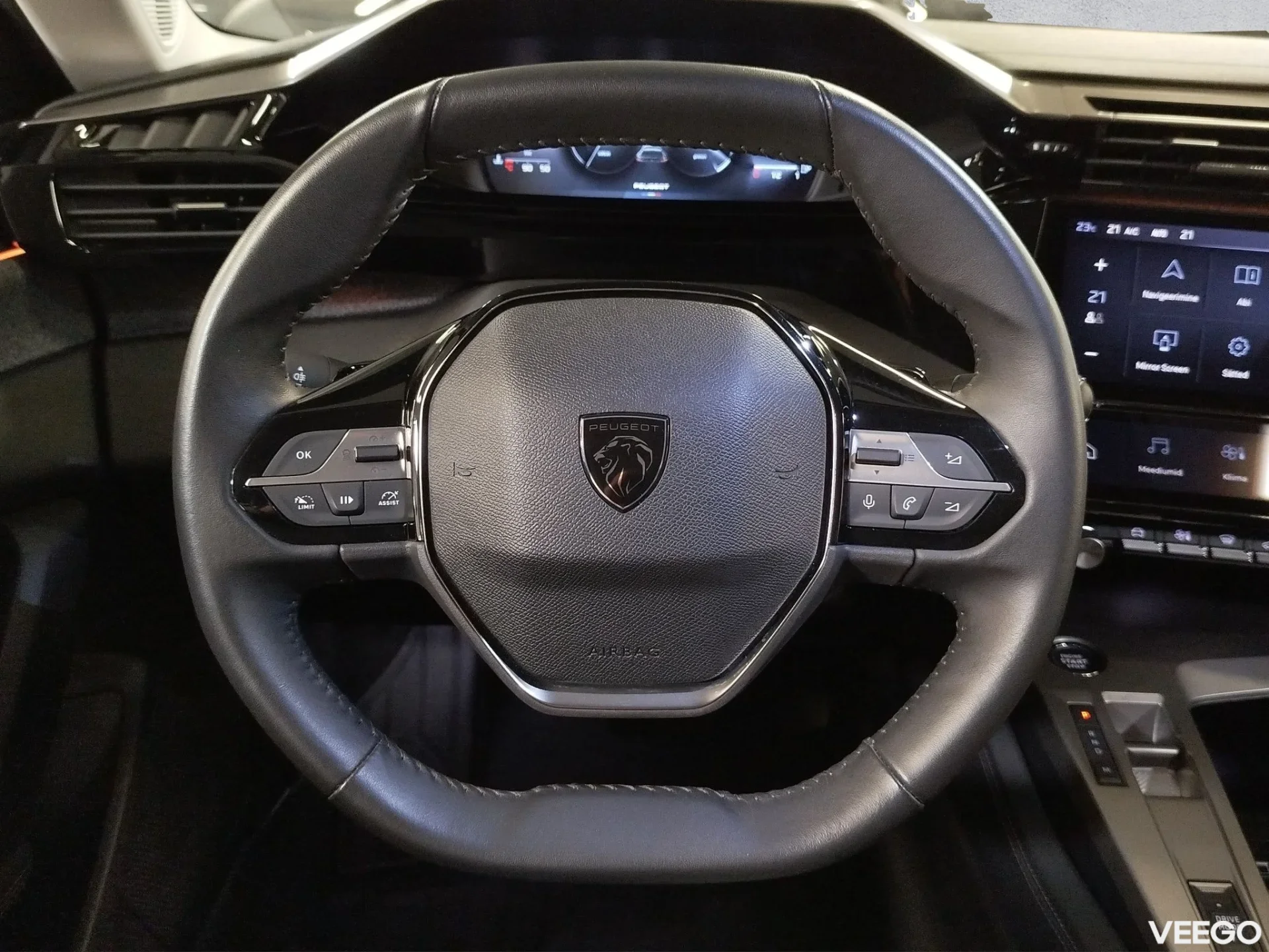 Peugeot 408 Allure PureTech 130 AT8 96kW