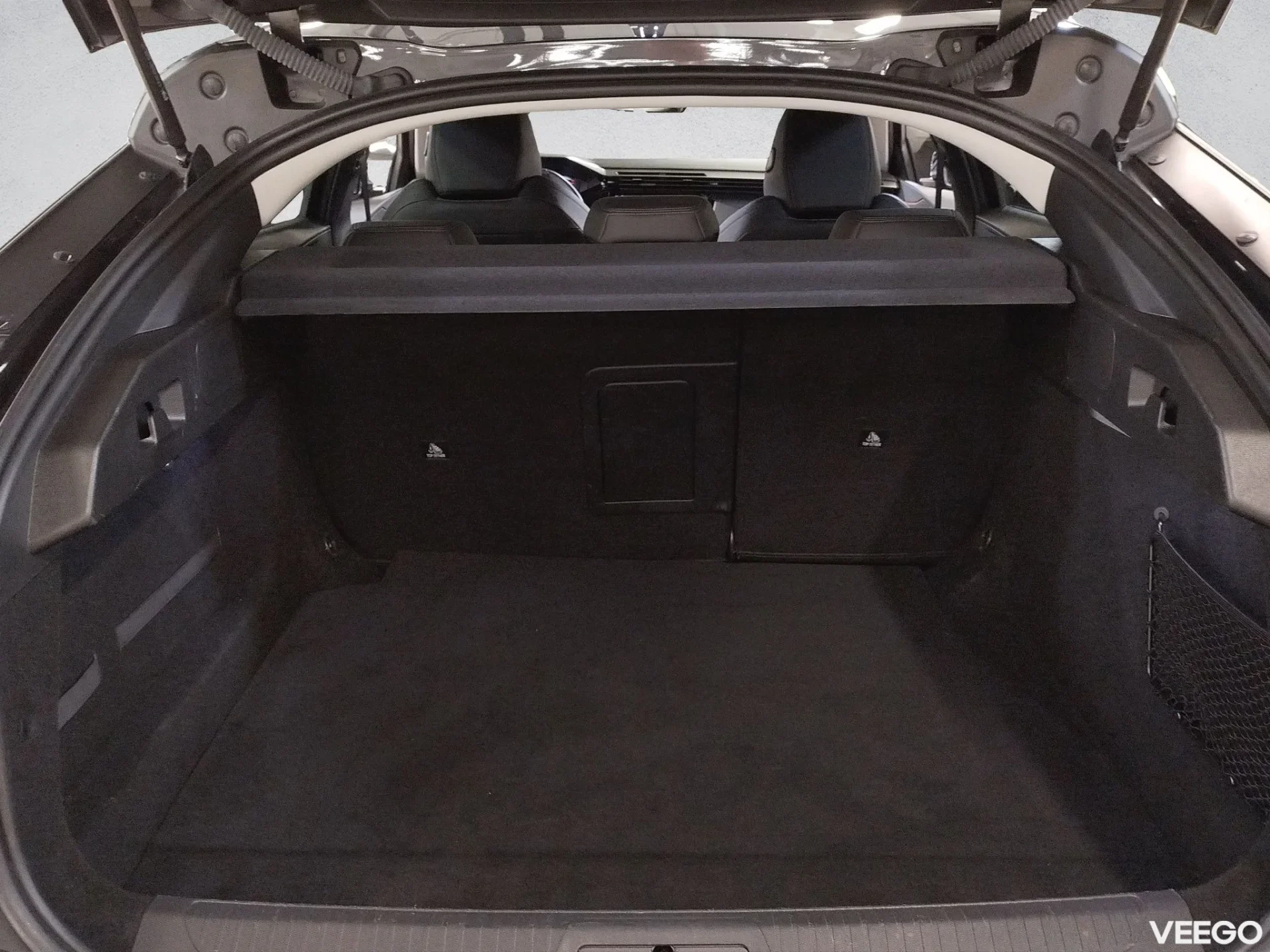 Peugeot 408 Allure PureTech 130 AT8 96kW